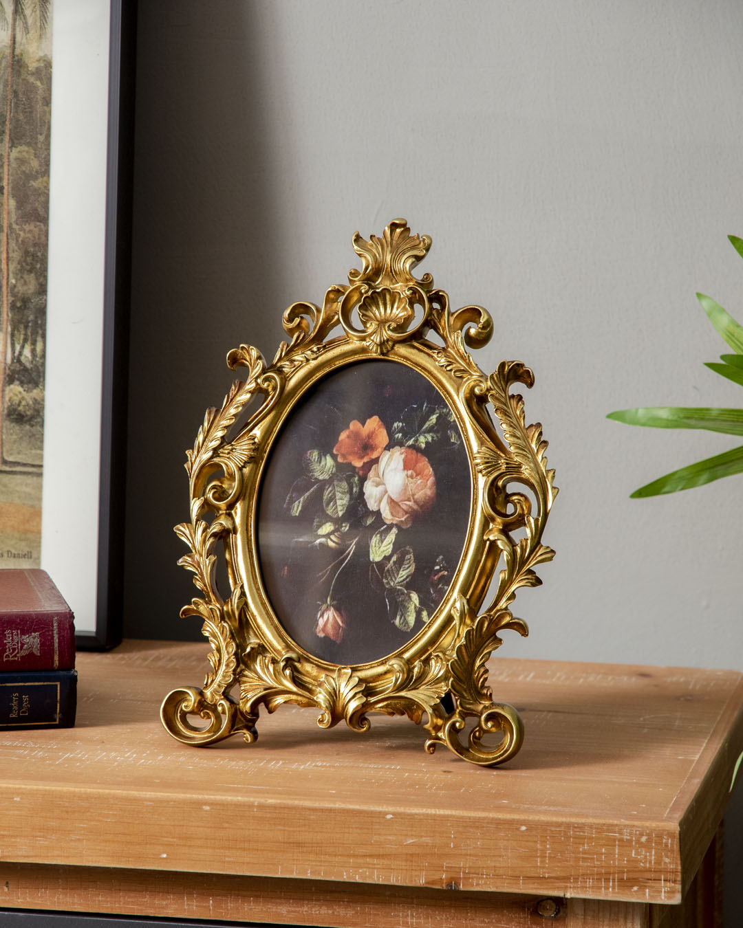 Ada - Oval Victorian Photo Frame